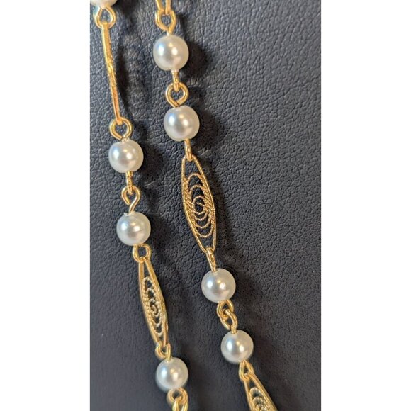 Trifari Vintage Necklace Double Strand Gold Plated Trifanium Scroll Faux Pearls - Picture 3 of 4